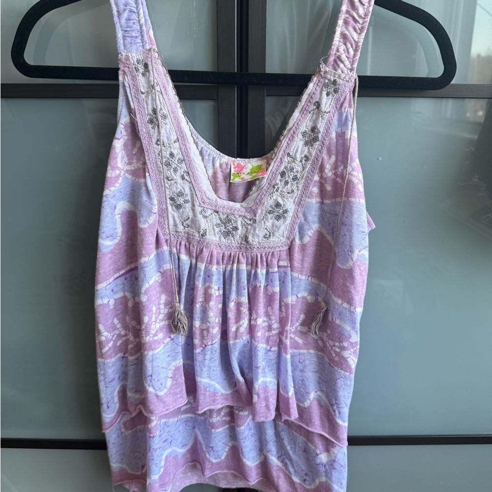 Purple and White Sleeveless Top